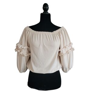 Evereve Small Cory Knit Eyelet Ruffle Sleeve Off-Shoulder Cream Top Size SMeas